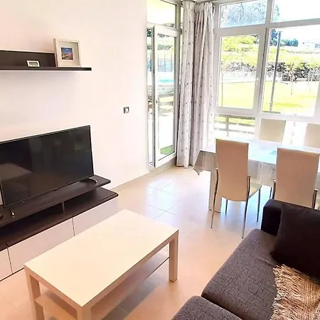 Apartamento Playa Con Jardin Y Piscina